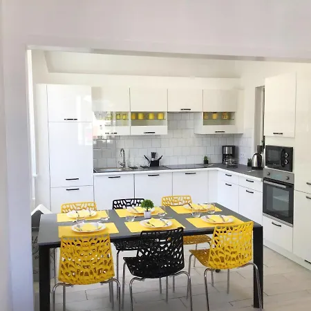 Le Solea 100m2 Climatise Parking Proche Sanctuaires Apartment